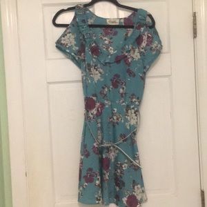 Cold shoulder floral dress, size small